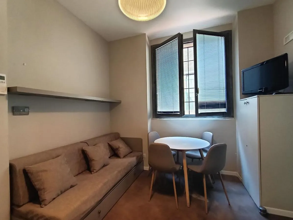Appartamento Game House In The Center Milano 0*,